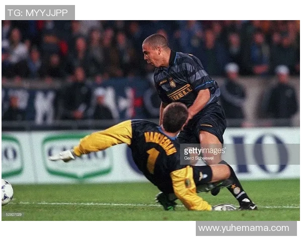 足球明星挑选球鞋的秘诀与技巧揭秘分享