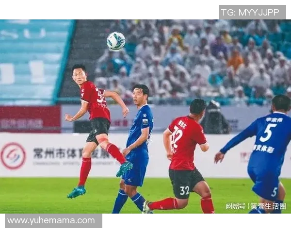 南京足球队的蜕变之旅：从传统强队到现代足球新标杆的探索与挑战